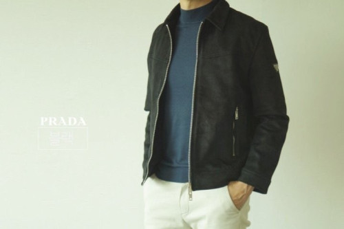 프라다 절개 스웨이드 자켓