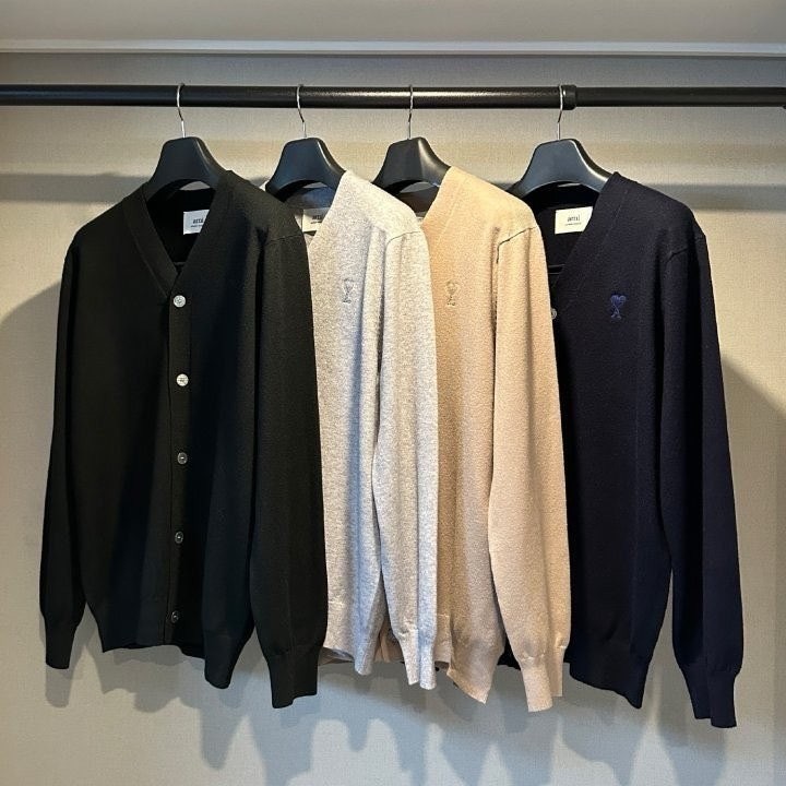 💕 아* 드 꾀흐 까마이외 자수 니트 가디건