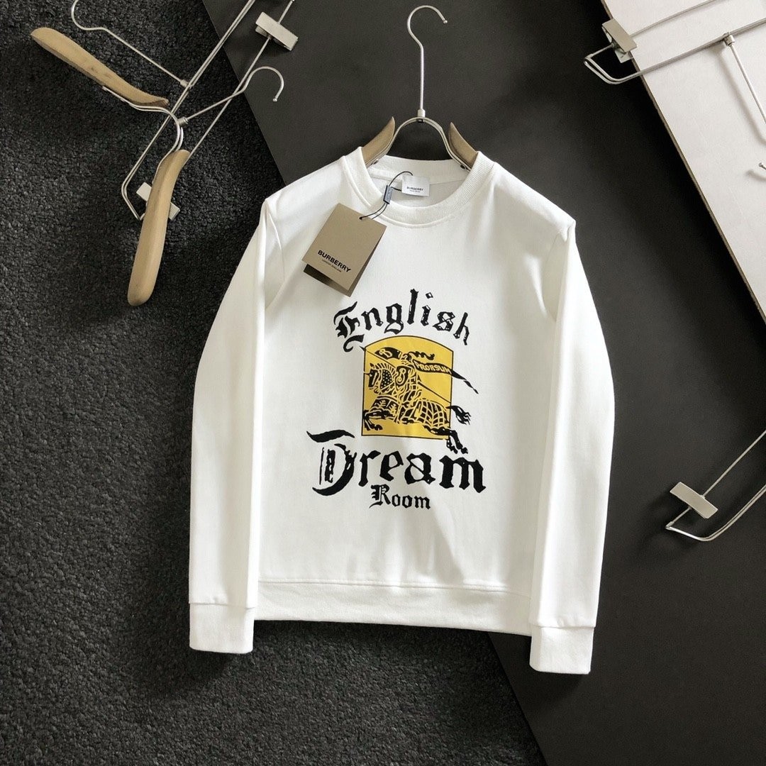 버버리 기사 프린팅 맨투맨