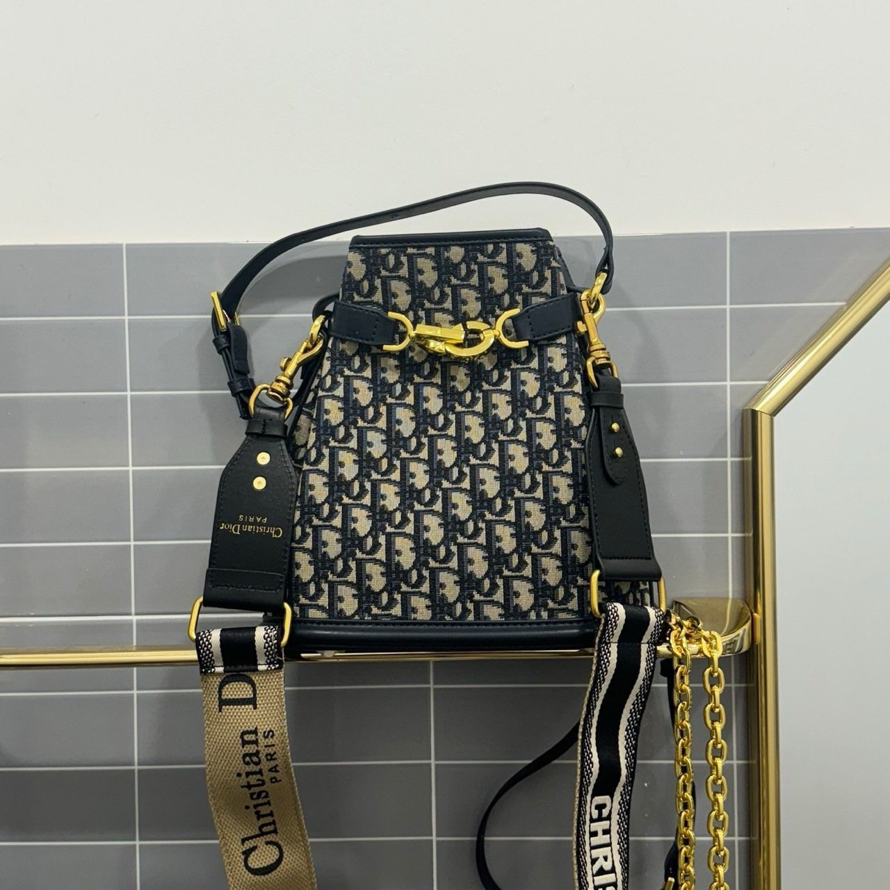 🤴🏻 #디올 (D*or)  C,est 미디엄백 🤴🏻