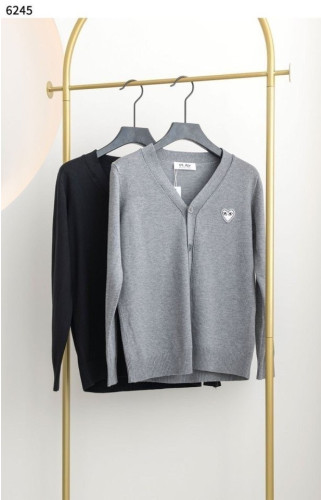 꼼데가르송 화이트 와펜 브이넥 가디건