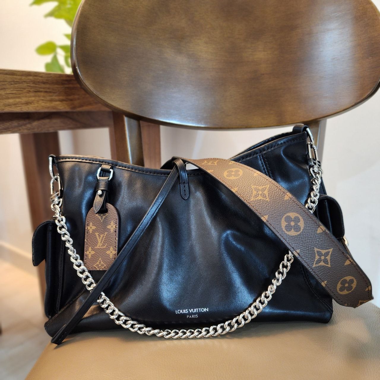 #RT #루이비통 캐리올백 카고 블랙 PM