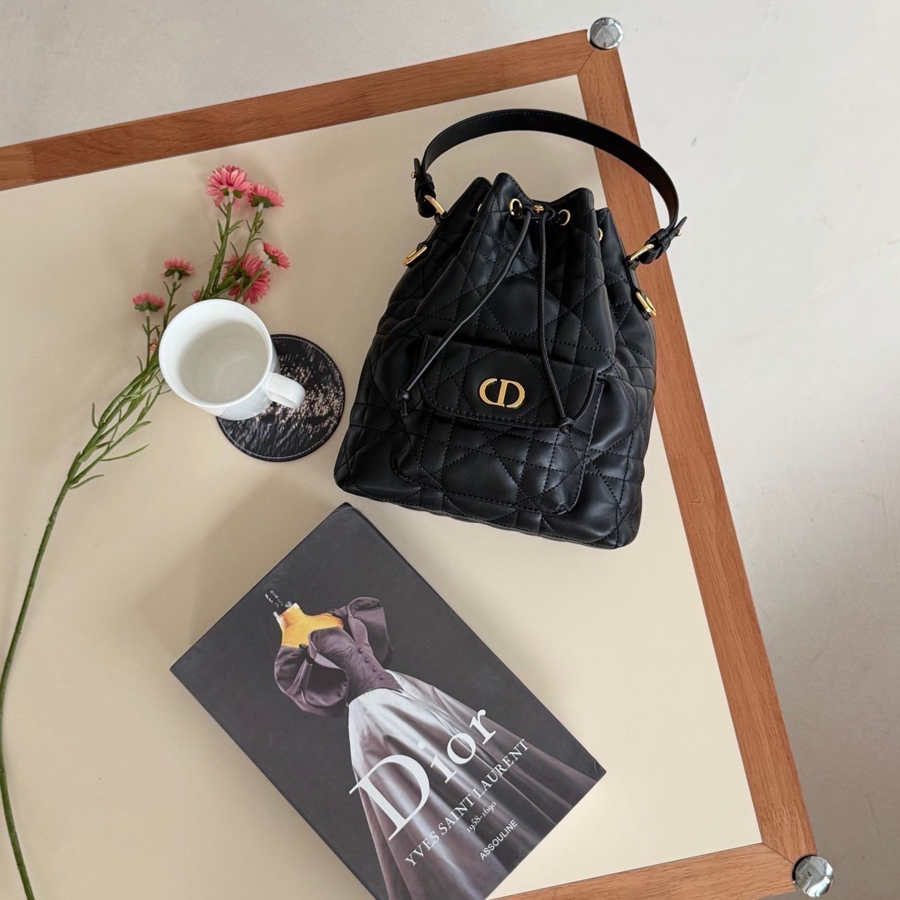 #A #디올 카로 버킷백