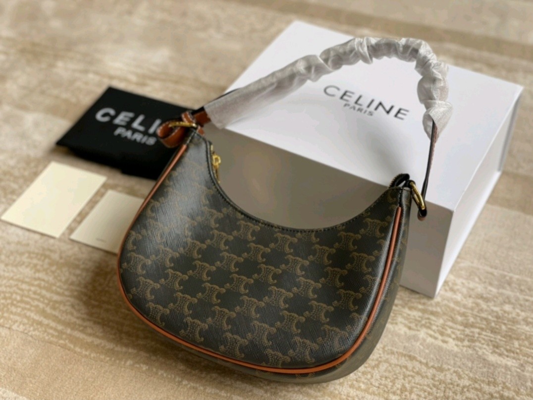 #N #셀린느 아바백