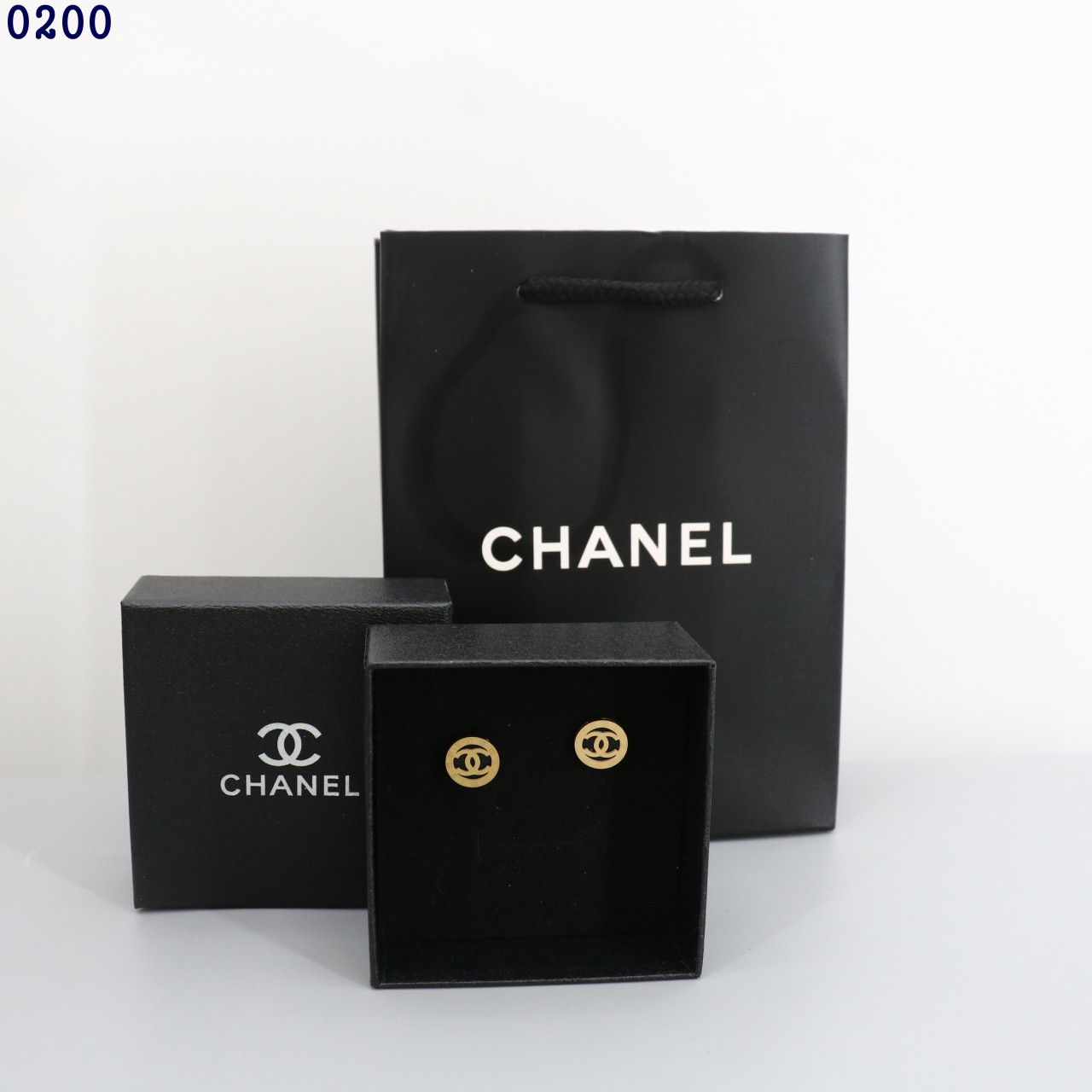 👹샤넬 로고 메탈 골드 귀걸이 👹