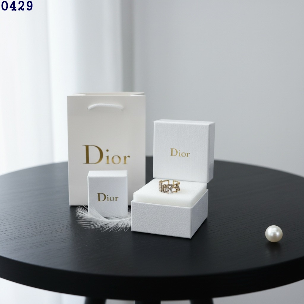 👹디올 앤틱 골드 & 크리스탈 링 반지👹