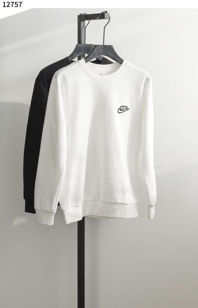 #나이키 [NIKE] 스티치 로고 라운드 맨투맨 신상입고💢 #상의 #티셔츠 #12757