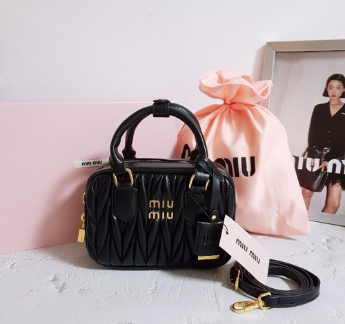 💕 미*** 고급 아르카디 마테라세 토트백 블랙