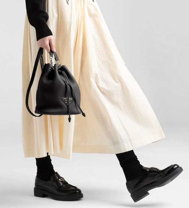 💕 프** 고급 가죽 플로 버킷 백