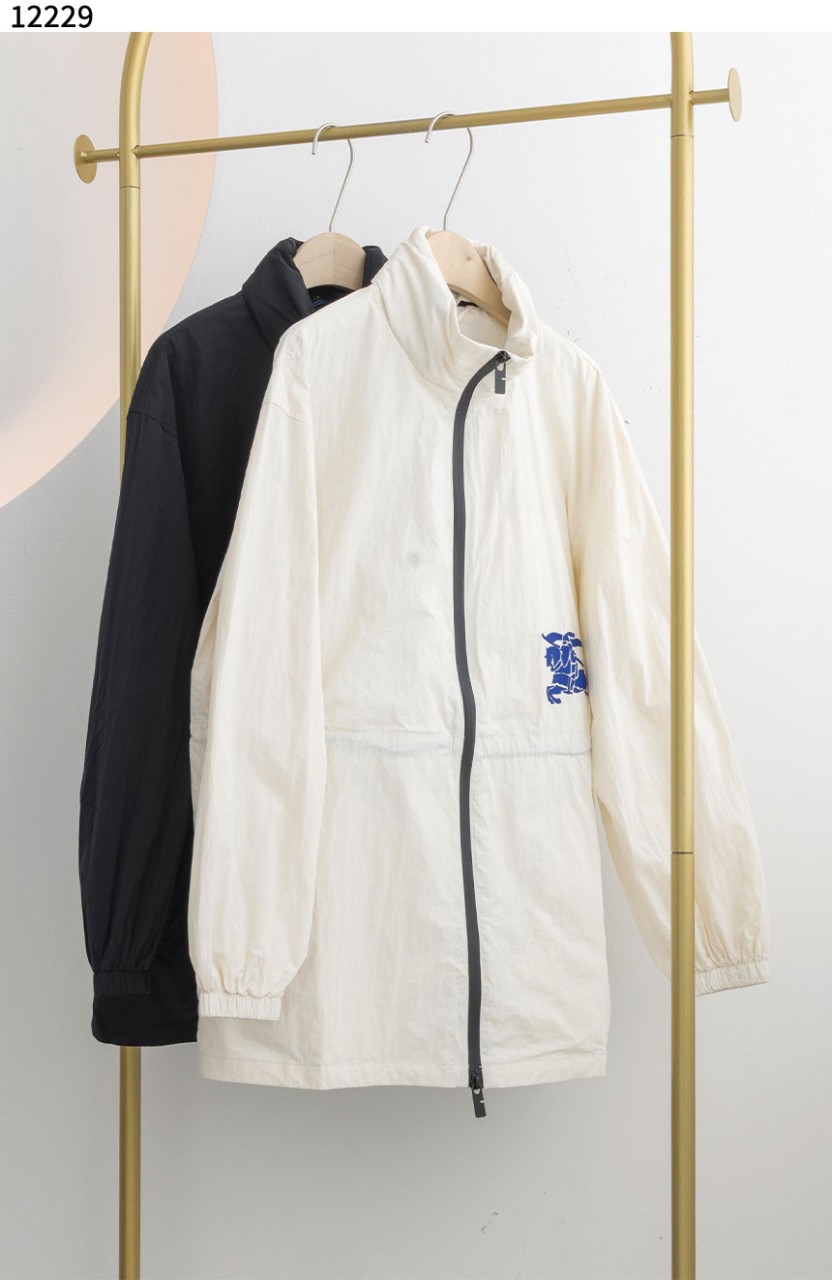 #버버리 [BURBERRY] 하프 나일론 자켓 신상입고💢 #상의 #자켓  #12229