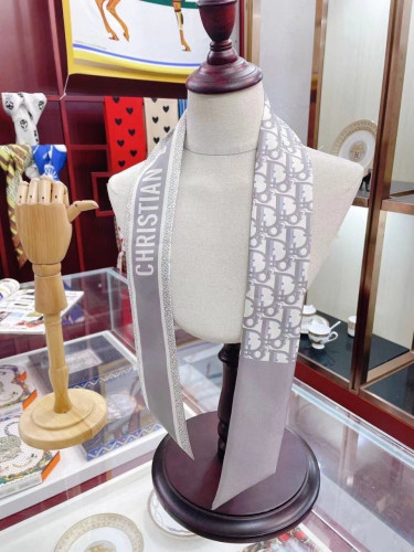 💕 디* 오블리크 패턴 그레이 방도 스카프