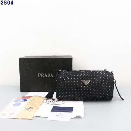 💕 프** 리나일론 백 스터드 블랙