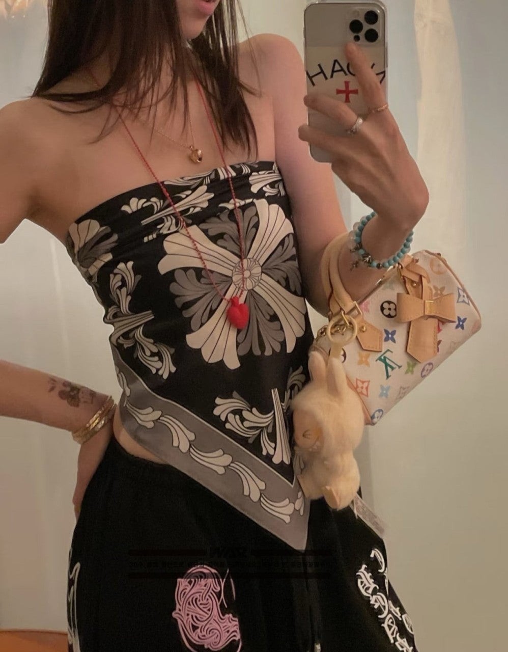 💕 크* 시그니쳐 문양 블랙 사각 스카프