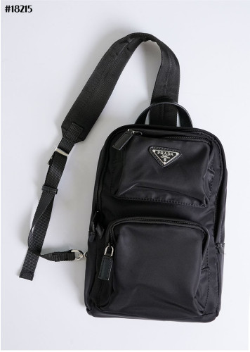 🔆 [PRADA] 프라다 트라이앵글 로고 스퀘어 메신저 백 🔆