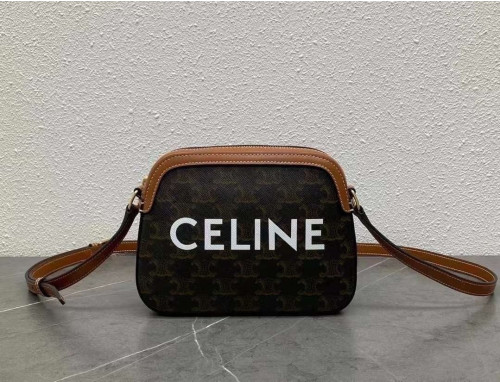 셀린♡ 카메라백 빅로고