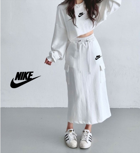 나 자수로고 멜즈 크롭 큐브 스커트 세트 1500