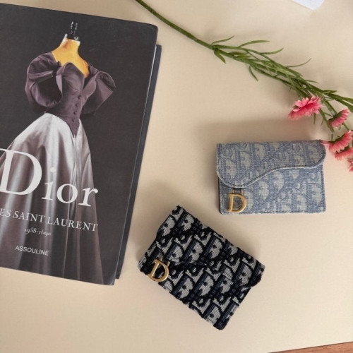 C.D 새들 플랩 카드홀더