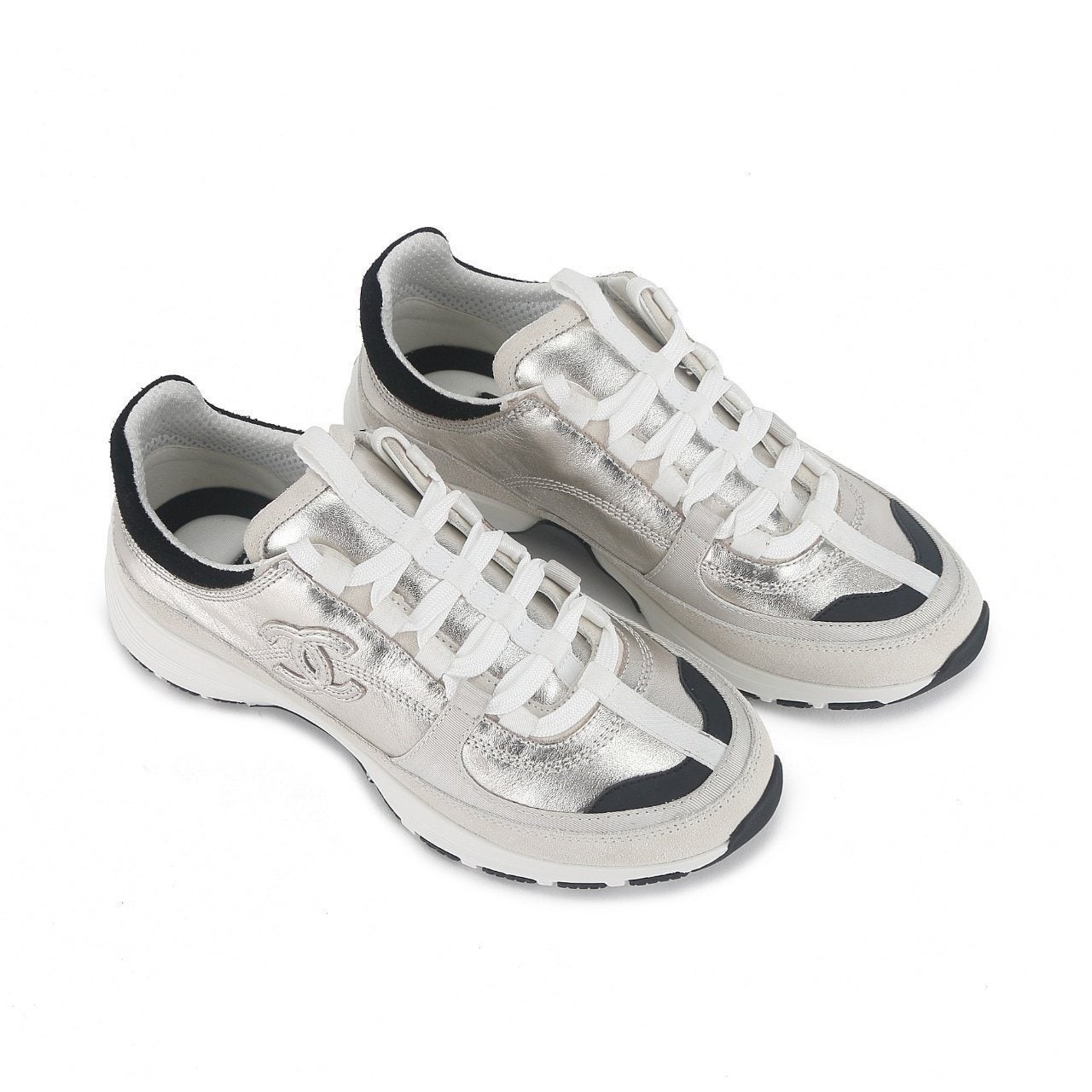 #슈즈 샤.넬 25FW CC로고 벨벳 스웨이드 <실버> (hoy 697264)