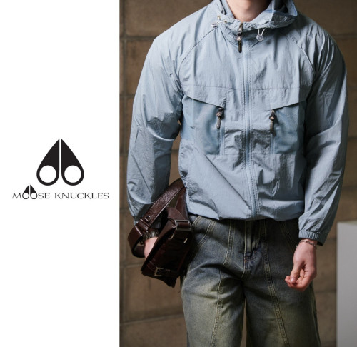 #명품의류 앞지퍼 무스너클 