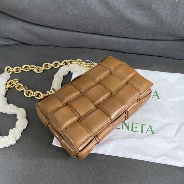 💕 보** 패디트 체인 카세트백