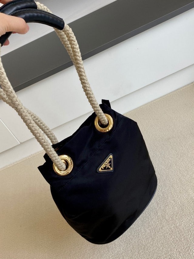 💕 프** 마리너 리나일론 스몰 버킷백 ( 블랙 )