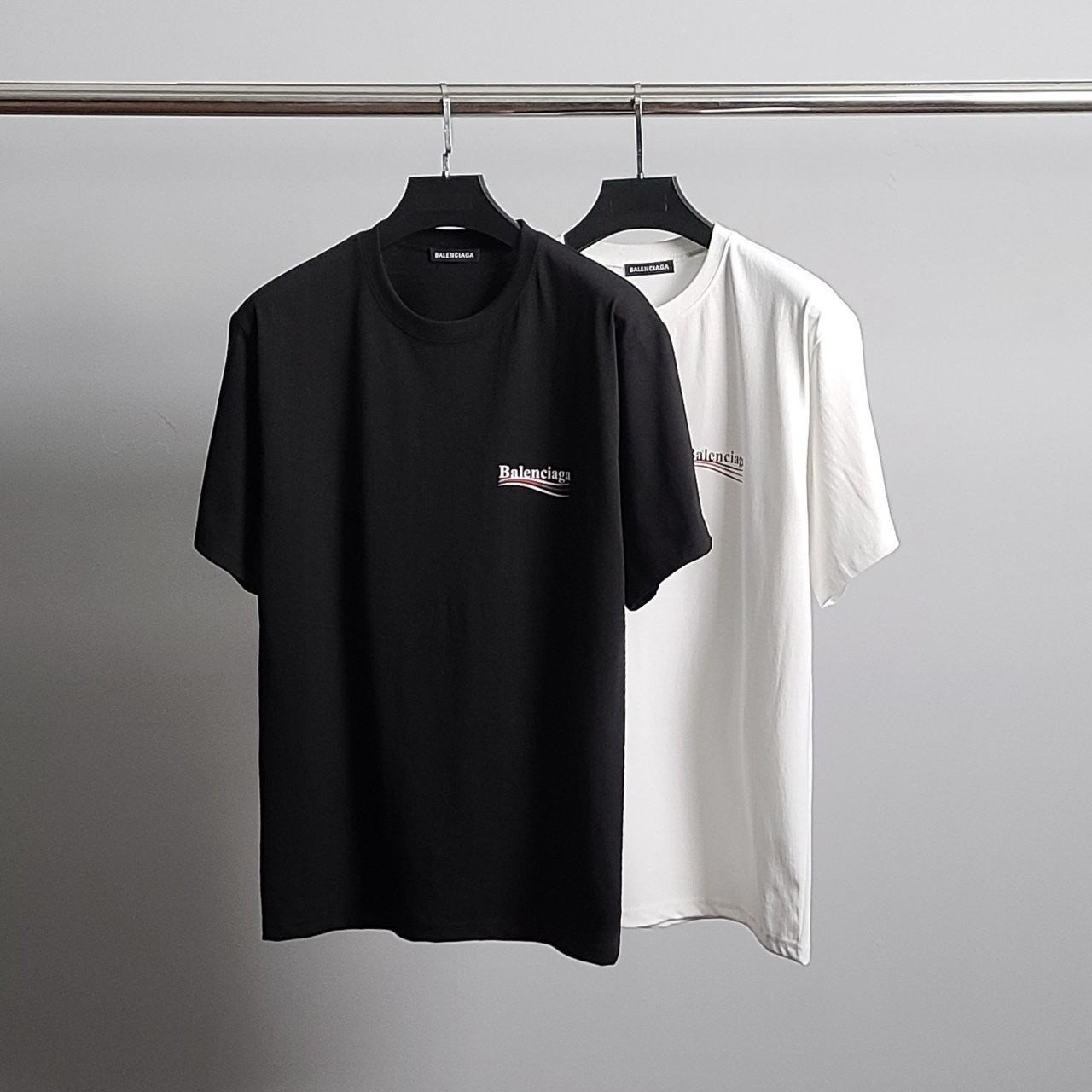 💕 발**** 웨이브 라운드 반팔티