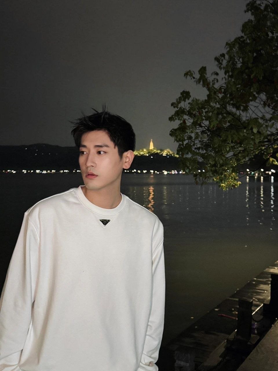 💕 프** 넥 플레이트 맨투맨 - 수입