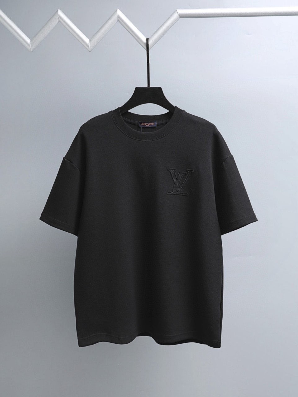 💕 루* 인사이드 자수로고 티셔츠