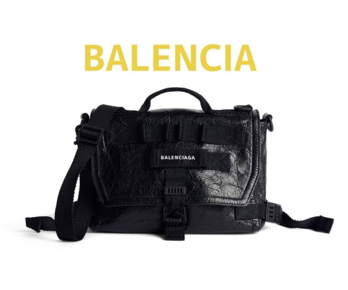 💕 발**** 아미 메신저백 스몰 블랙 ❤풀박스❤