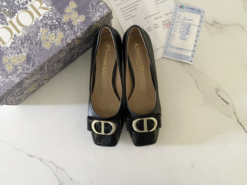 💕 디* CD로고 리본 장식 애나멜 펌프스 힐