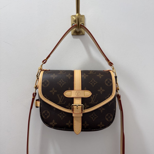 🤴🏻 #루비통  소뮈르 BB🤴🏻