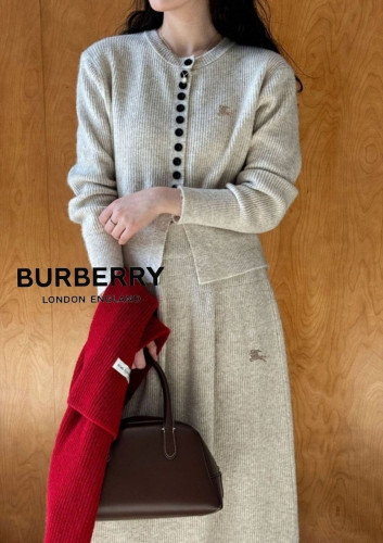 버 찡로고 니트 스커트 세트 1008