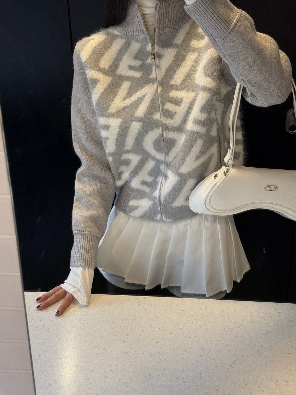 (111)펜* 그레이 집업•