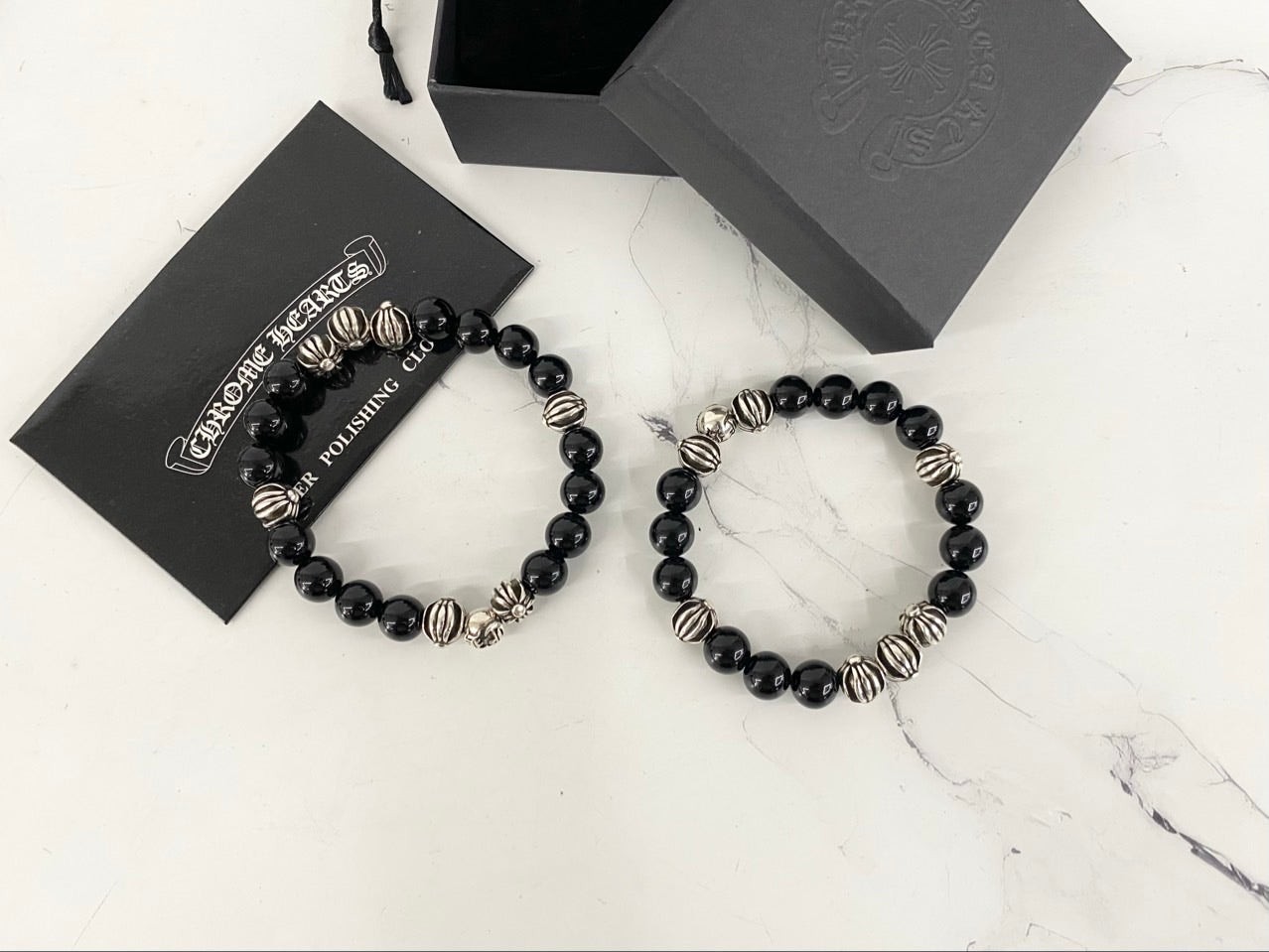 크VVV 크로스 오닉스 팔찌