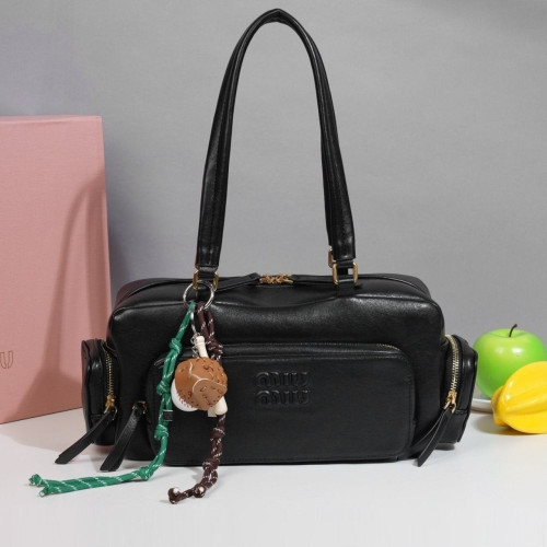 💕 미*** 나파 가죽 포켓백