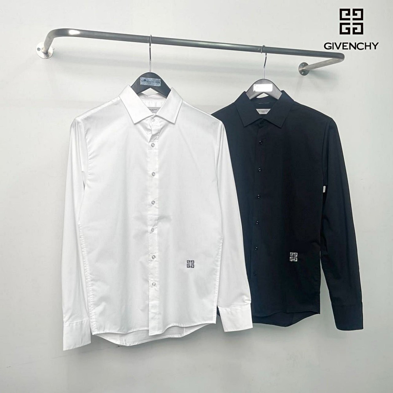 시그니쳐 4G로고 자수 셔츠 GV-624