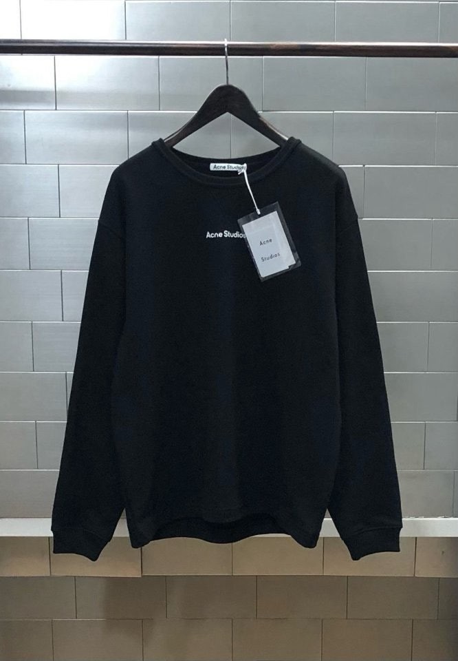 로고 스탬프 슬리브 맨투맨 블랙 AC-452