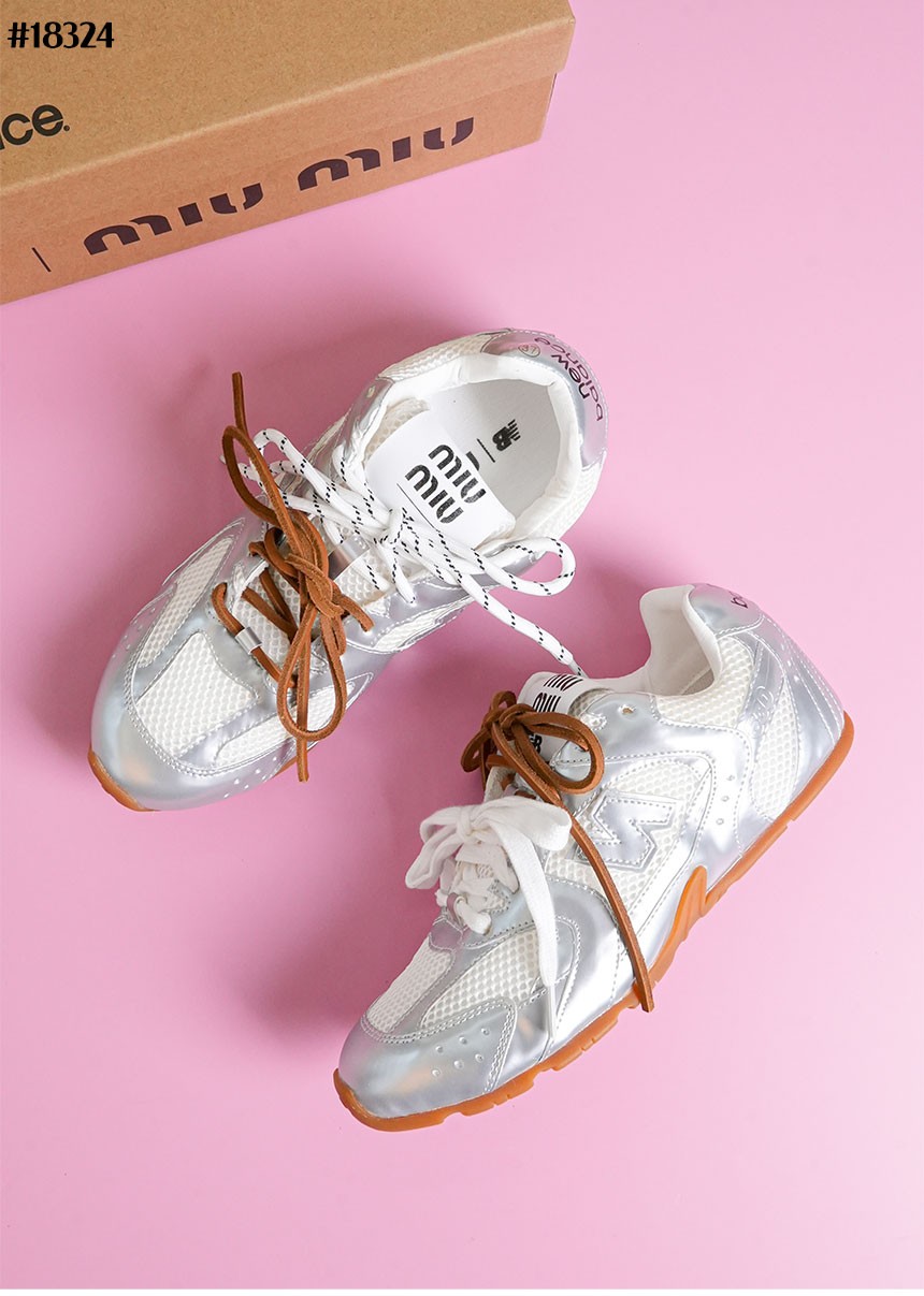 🔆 [MIUMIU] 뉴발란스 X 미우미우 530 SL 메탈릭 메쉬 스니커즈 🔆