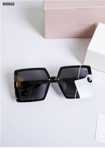 🔆 [DIOR] 크리스찬 디올 D 금장 링크 프레임 오버사이즈 스퀘어 선글라스 🔆