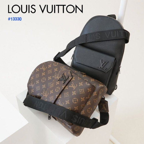 🔆 [LOUIS VUITTON] 루이비통 파일럿 슬링백🔆