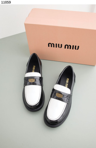 #미우미우 [MIU MIU] 미우미우 가죽 페니 로퍼 신상입고💢 #신발 # #11059