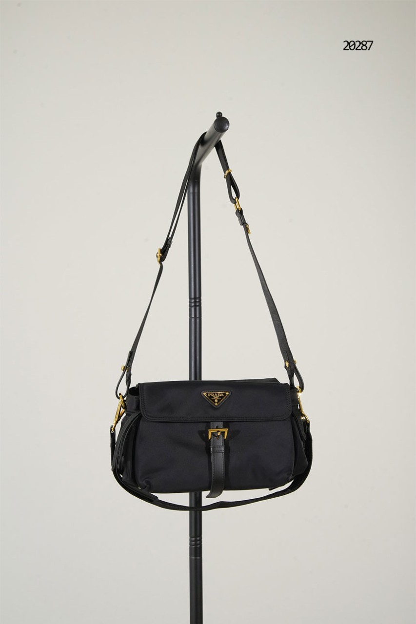 🔆 [PRADA] 프라다 익스플로어 리나일론 숄더백 🔆