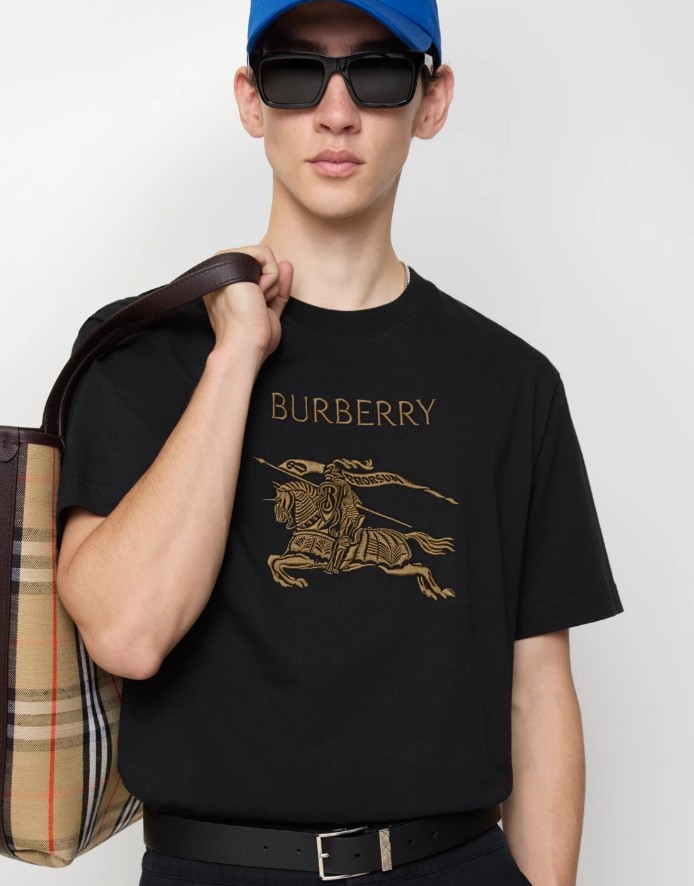 #버버리 [ B*RBERRY ] 수입  EKD 코튼 반팔 티셔츠 입고💢 #남성상의 #반팔티셔츠