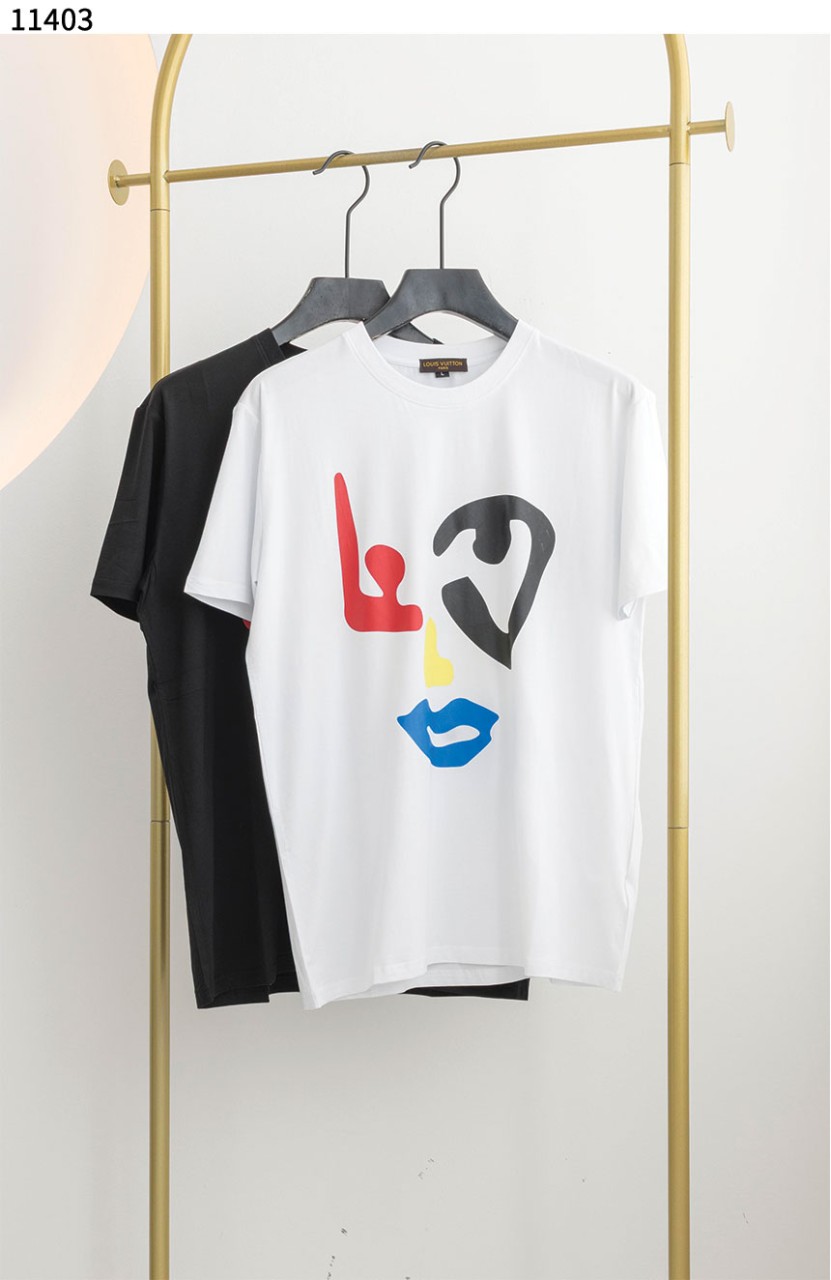 #루이비통 [Louis Vuitton] 페이스LV 반팔티 신상입고💢 #상의 #티셔츠 #11403