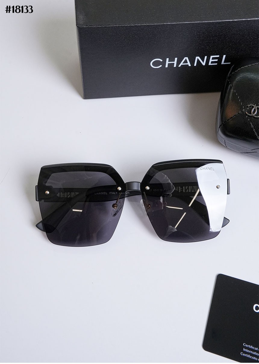 🔆 [CHANEL] 샤넬 이니셜 프레임 반뿔테 스퀘어 선글라스 🔆