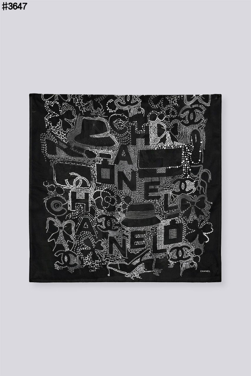 🍀 [CHANEL] 샤넬 COCO 도트 그래픽 실크 숄 스카프 🍀
