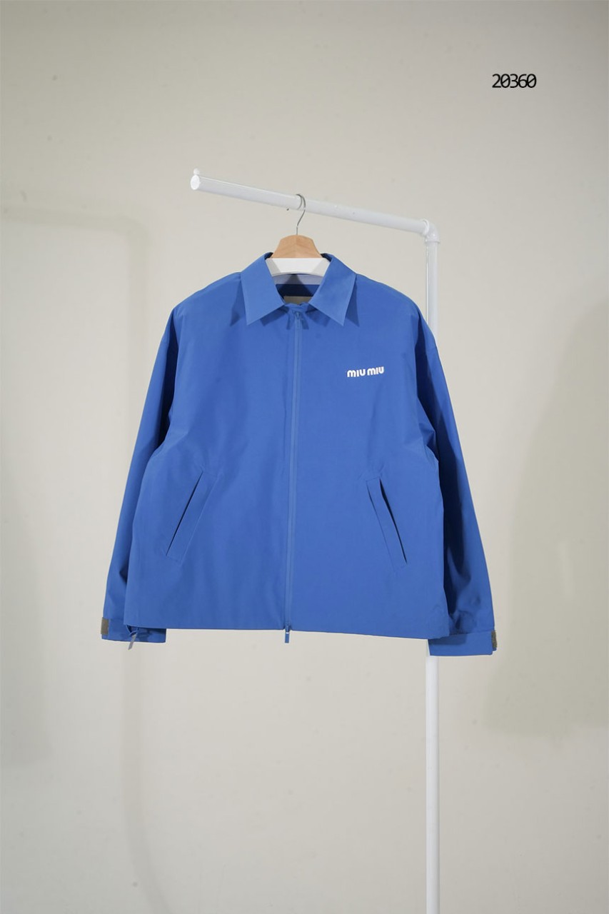 🔆 [MIUMIU] 미우미우 스몰 로고 블루 미니멀 집업 자켓 🔆