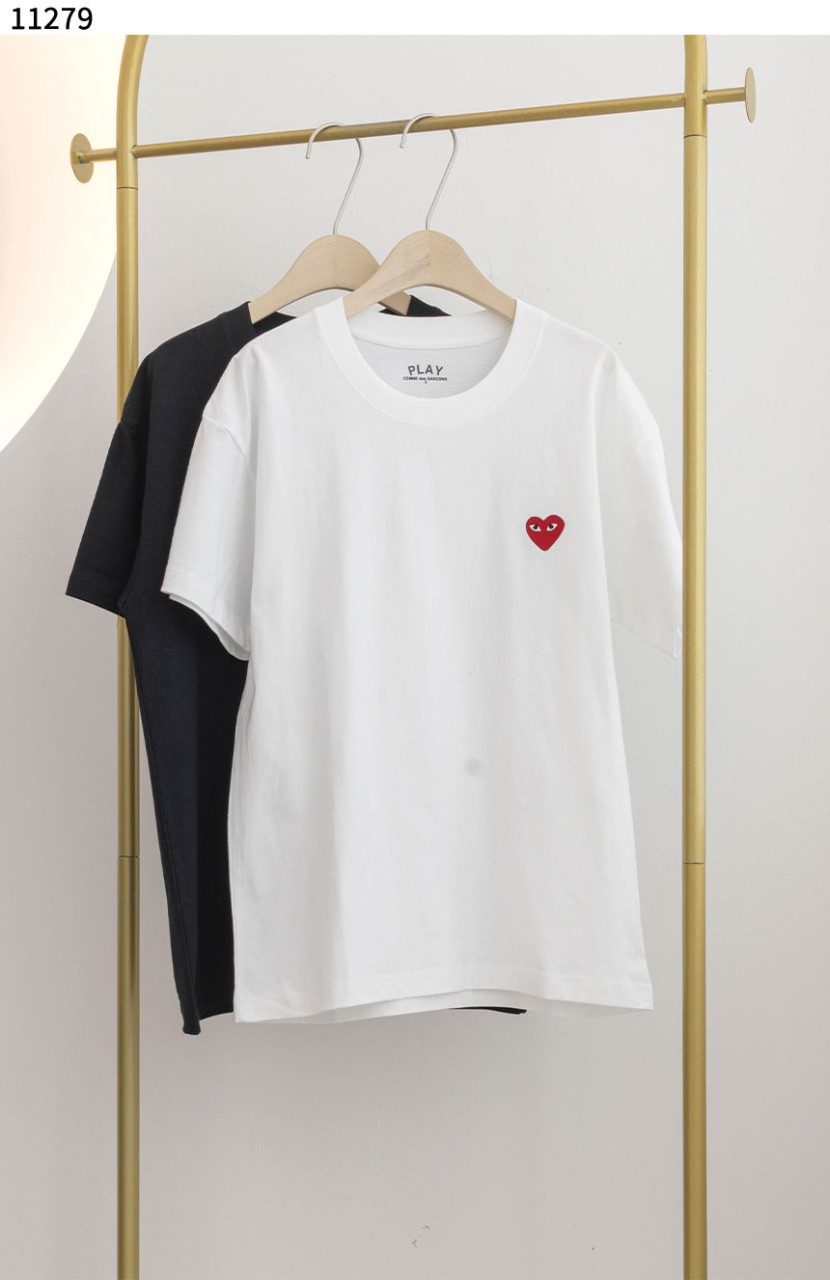 #꼼데가르송 [COMME des GARCONS] 레드 하트 엠블럼 1+1 반소매 티셔츠 신상입고💢 #상의 #티셔츠 #11279