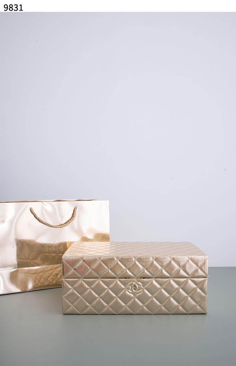 #샤넬 [Chanel] 샤넬 골드 악세사리 보석함 신상입고💢 #케이스 #9831