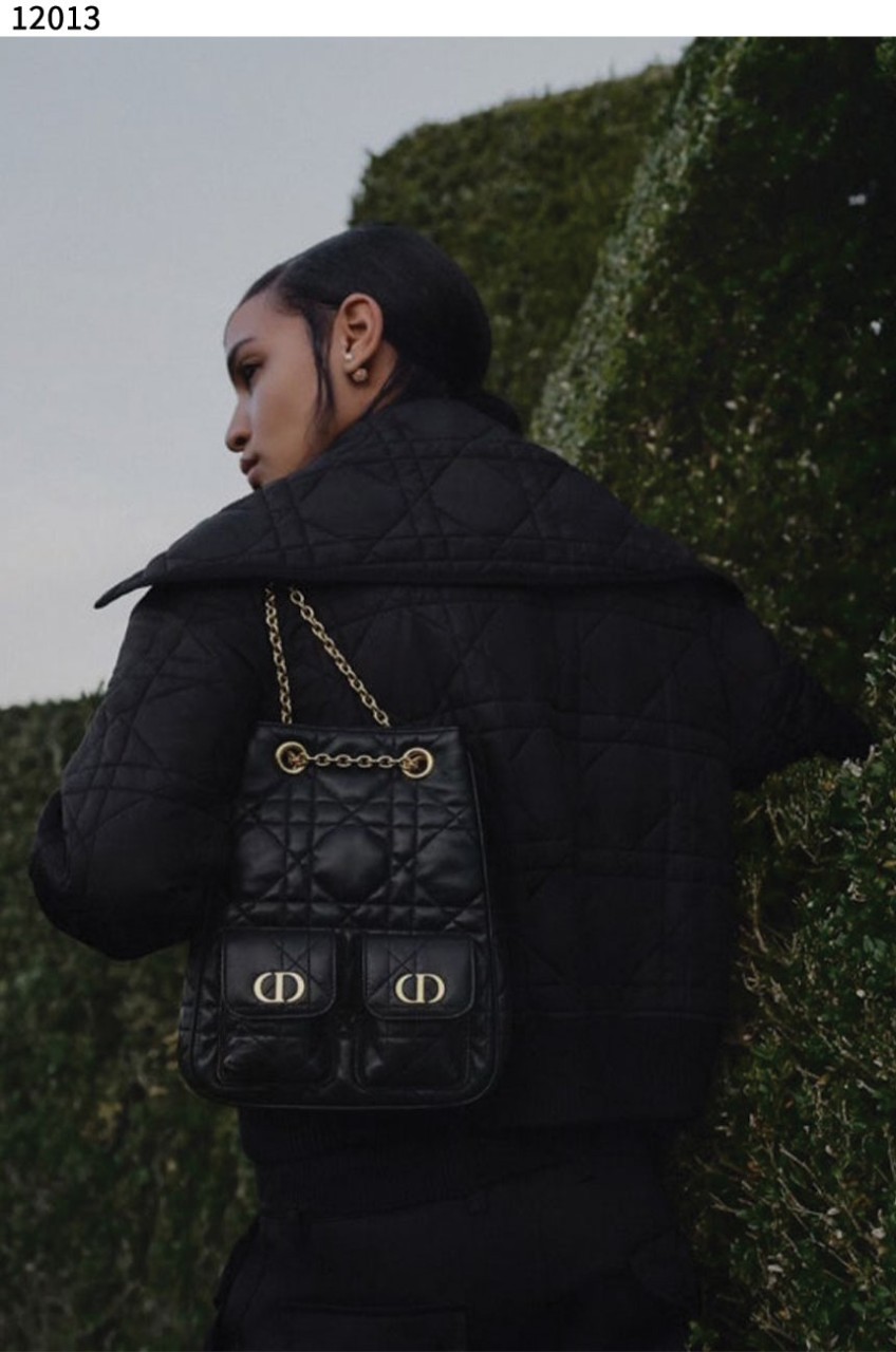 #디올 [Christian Dior] 수입프리미엄급 Dior Caro 미디엄 멀티캐리 체인 백팩 신상 입고💢 #태그 #가방 #12013